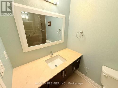 811 - 24 Woodstream Boulevard, Vaughan, ON - Indoor Photo Showing Bathroom