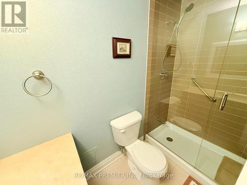 811 - 24 Woodstream Boulevard, Vaughan, ON - Indoor Photo Showing Bathroom