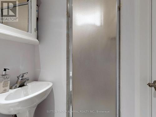 268 Forest Run Boulevard, Vaughan, ON - Indoor Photo Showing Bathroom