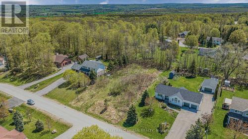 27 Boyd Crescent, Oro-Medonte, ON 