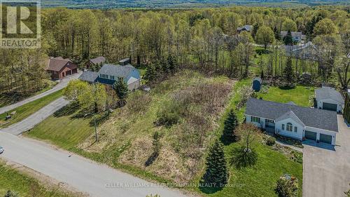 27 Boyd Crescent, Oro-Medonte, ON 