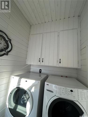 314 5Th Avenue N, Wapella, SK - Indoor Photo Showing Laundry Room