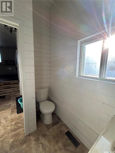 314 5Th Avenue N, Wapella, SK - Indoor Photo Showing Bathroom