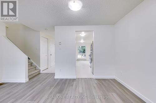 32 Danville Avenue, Halton Hills, ON - Indoor Photo Showing Other Room