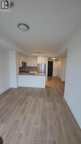 802 - 345 Wheat Boom Drive, Oakville, ON - Indoor Photo Showing Kitchen