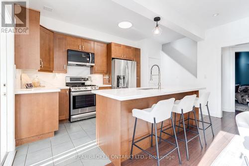 31 Grafton Avenue, Toronto, ON - Indoor Photo Showing Kitchen