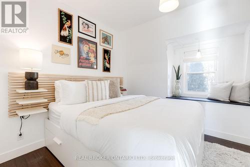 31 Grafton Avenue, Toronto, ON - Indoor Photo Showing Bedroom