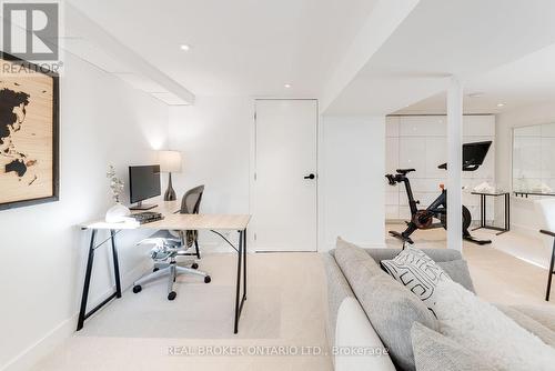 31 Grafton Avenue, Toronto, ON - Indoor Photo Showing Office