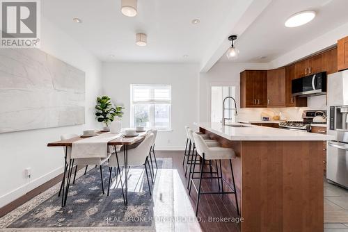 31 Grafton Avenue, Toronto, ON - Indoor Photo Showing Kitchen With Upgraded Kitchen