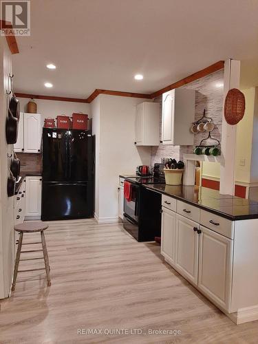 3247 Flinton Road, Addington Highlands, ON - Indoor Photo Showing Kitchen