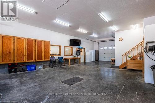 1758 Forty Foot Road, Central Frontenac (Frontenac Centre), ON - Indoor Photo Showing Garage