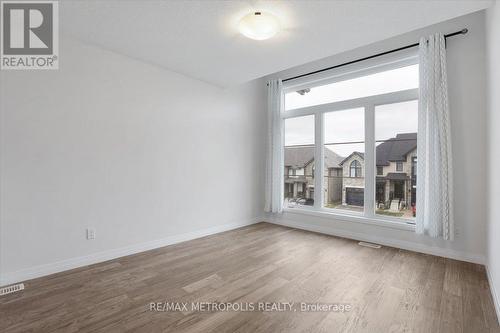 34 Queensbrook Crescent, Cambridge, ON - Indoor Photo Showing Other Room