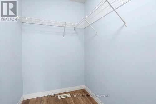 34 Queensbrook Crescent, Cambridge, ON - Indoor With Storage