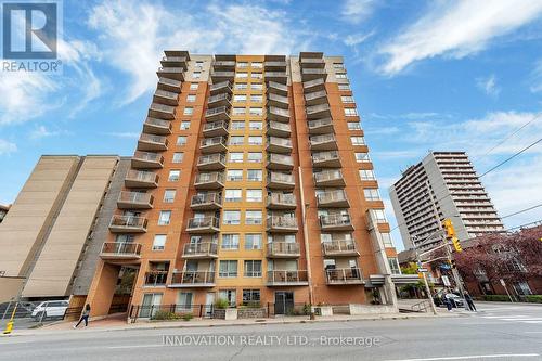 805 - 429 Somerset Street W, Ottawa, ON - Outdoor With Balcony With Facade