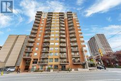 805 - 429 SOMERSET STREET W  Ottawa, ON K2P 2P5