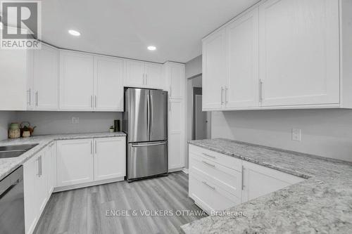 46 Bethune Court, Ottawa, ON - Indoor Photo Showing Kitchen