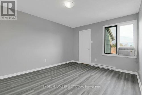 46 Bethune Court, Ottawa, ON - Indoor Photo Showing Other Room