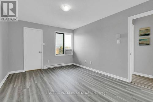 46 Bethune Court, Ottawa, ON - Indoor Photo Showing Other Room