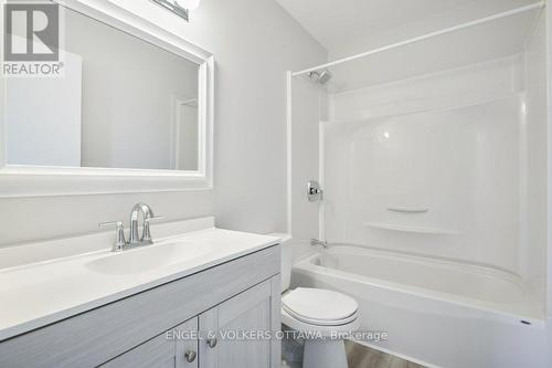 46 Bethune Court, Ottawa, ON - Indoor Photo Showing Bathroom