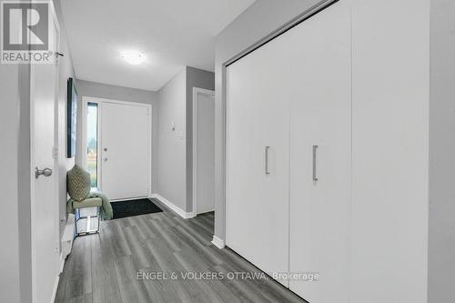 46 Bethune Court, Ottawa, ON - Indoor Photo Showing Other Room