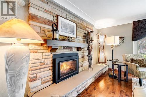 77 Prince Albert Street North, Kingsville, ON - Indoor Photo Showing Living Room With Fireplace