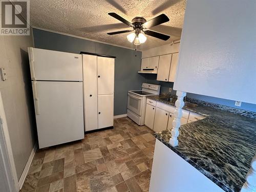 2 Sacrey'S Road, Botwood, NL - Indoor Photo Showing Kitchen