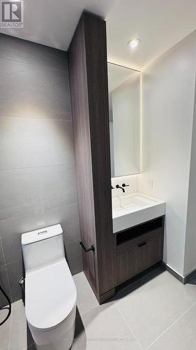 4402 - 55 Charles Street E, Toronto, ON - Indoor Photo Showing Bathroom