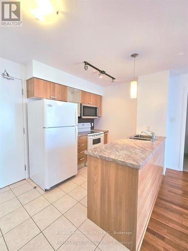 3001 - 38 Grenville Street, Toronto, ON - Indoor Photo Showing Kitchen With Double Sink