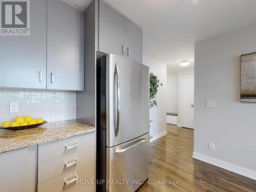 1406 - 438 King Street W, Toronto, ON - Indoor Photo Showing Kitchen