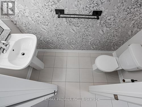 14 Westbury Way, Whitby, ON -  Photo Showing Bathroom