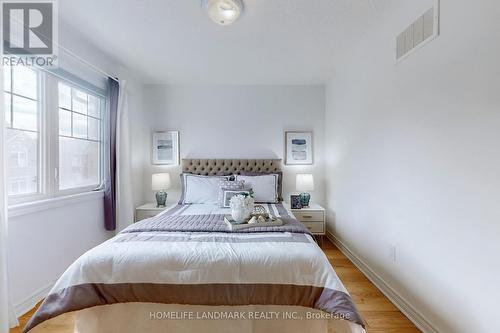 125 Dundas Way, Markham, ON - Indoor Photo Showing Bedroom