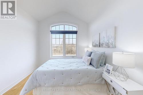 125 Dundas Way, Markham, ON - Indoor Photo Showing Bedroom