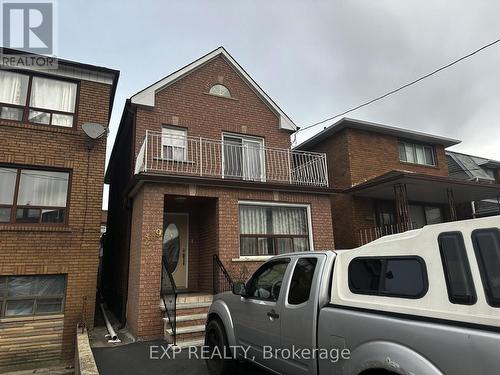 209 Cedric Avenue, Toronto, ON - Outdoor