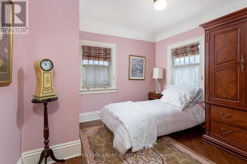 60 Indian Grove, Toronto, ON - Indoor Photo Showing Bedroom