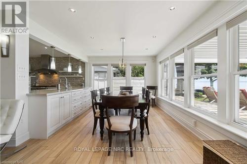 899 Edgemere Road, Fort Erie (334 - Crescent Park), ON - Indoor Photo Showing Dining Room