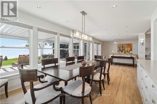 899 Edgemere Road, Fort Erie (334 - Crescent Park), ON - Indoor Photo Showing Dining Room