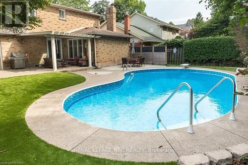 46 Millbridge Cres Crescent, Pelham (662 - Fonthill), ON - Outdoor With In Ground Pool