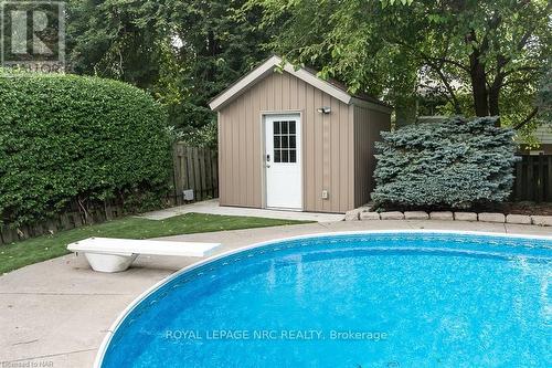 46 Millbridge Cres Crescent, Pelham (662 - Fonthill), ON - Outdoor With In Ground Pool With Backyard