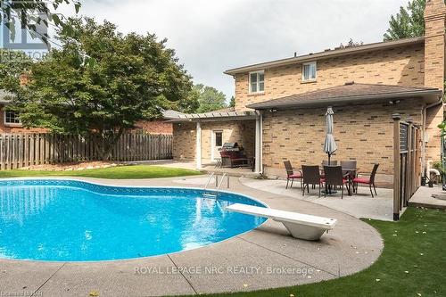 46 Millbridge Cres Crescent, Pelham (662 - Fonthill), ON - Outdoor With In Ground Pool