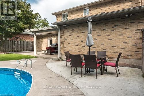 46 Millbridge Cres Crescent, Pelham (662 - Fonthill), ON - Outdoor With In Ground Pool With Deck Patio Veranda