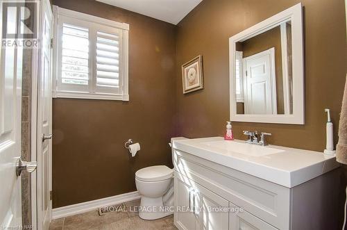 46 Millbridge Cres Crescent, Pelham (662 - Fonthill), ON - Indoor Photo Showing Bathroom