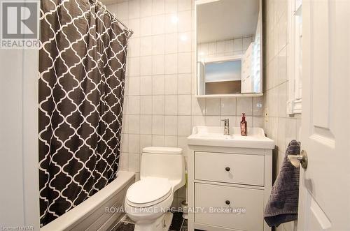 46 Millbridge Cres Crescent, Pelham (662 - Fonthill), ON - Indoor Photo Showing Bathroom