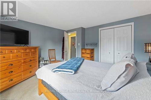 57 Bayview Drive, Grimsby (540 - Grimsby Beach), ON - Indoor Photo Showing Bedroom