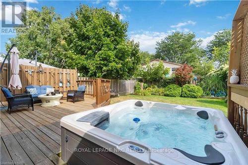 57 Bayview Drive, Grimsby (540 - Grimsby Beach), ON - Outdoor With Deck Patio Veranda With Backyard