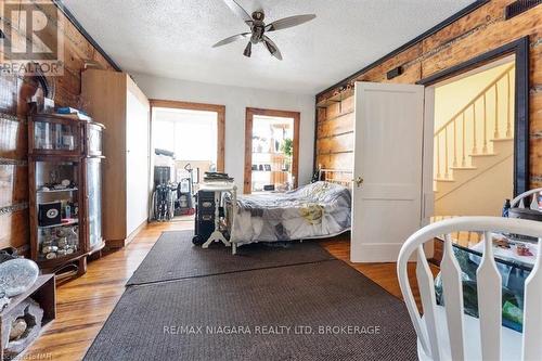 107 Queen St Street, Haldimand County, ON - Indoor Photo Showing Bedroom