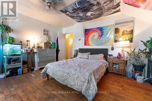 107 Queen St Street, Haldimand County, ON - Indoor Photo Showing Bedroom