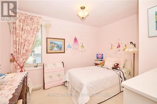 1750 York Road, Niagara-On-The-Lake (106 - Queenston), ON - Indoor Photo Showing Bedroom