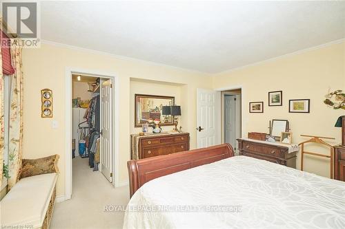 1750 York Road, Niagara-On-The-Lake (106 - Queenston), ON - Indoor Photo Showing Bedroom