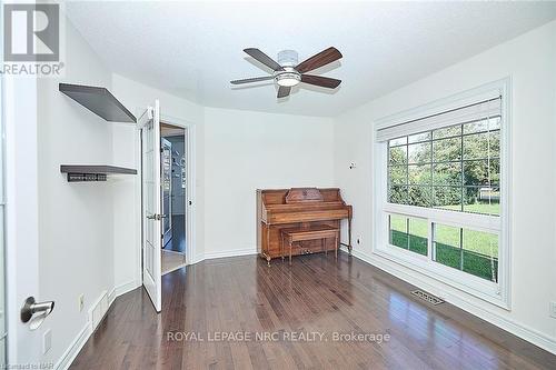 68 Welstead Drive, St. Catharines (462 - Rykert/Vansickle), ON - Indoor Photo Showing Other Room