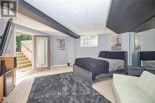 68 Welstead Drive, St. Catharines (462 - Rykert/Vansickle), ON - Indoor Photo Showing Bedroom